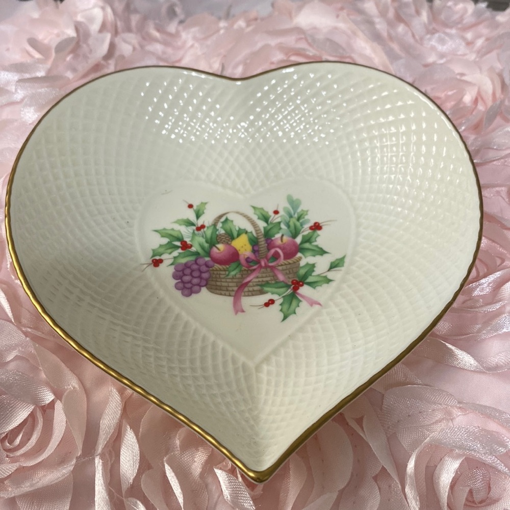 Lenox Like New Heart Dish!